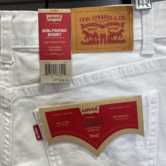 Levi Strauss Girlfriend Short,adjustable waist,stretch,embroidered floral,pocket - Picture 8 of 10